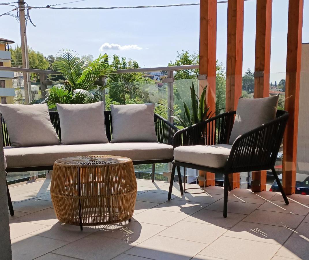 Lake Dream Apartment With Pool In Bardolino Exterior photo