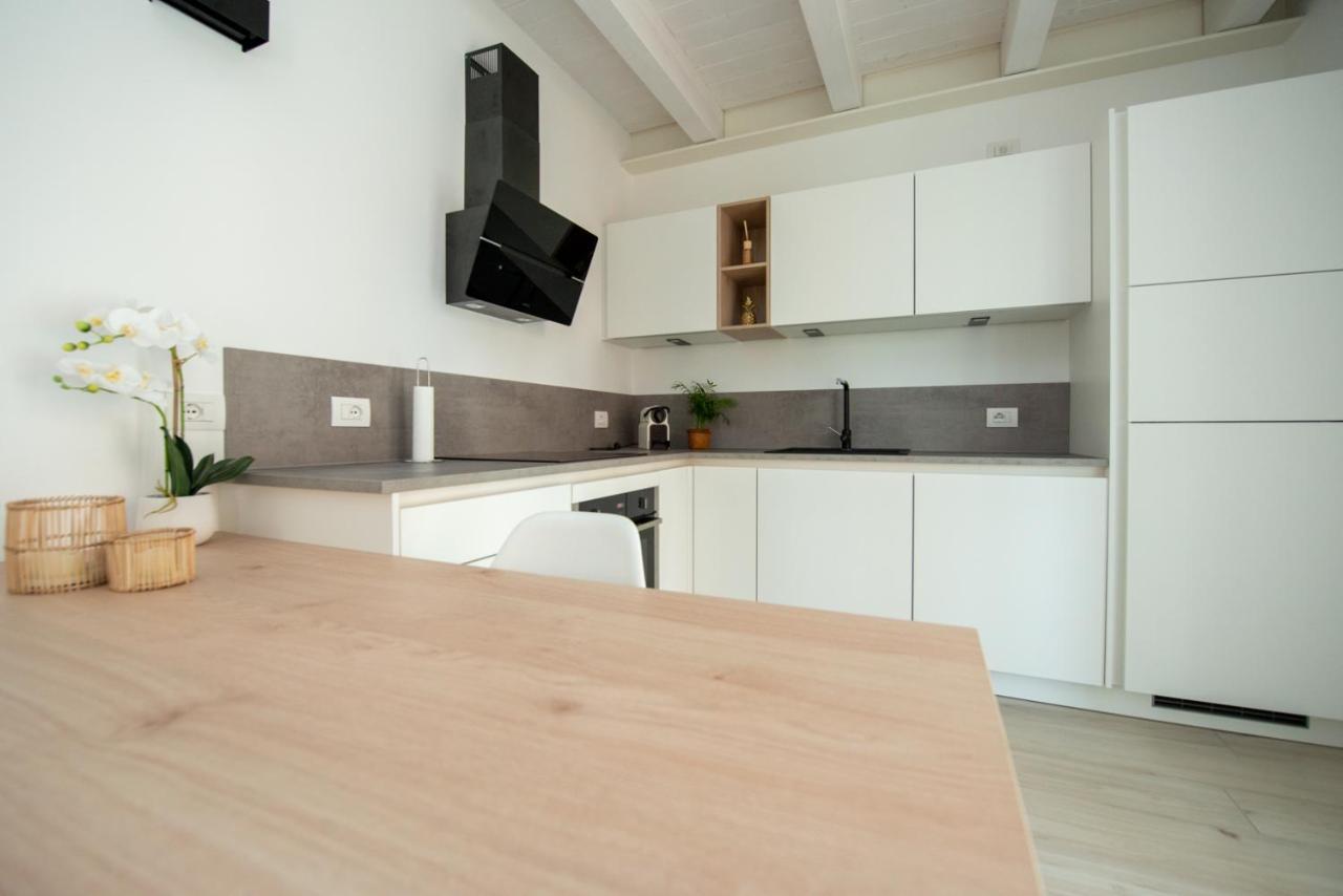 Lake Dream Apartment With Pool In Bardolino Exterior photo